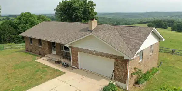 283 WYANDOTTE DRIVE
