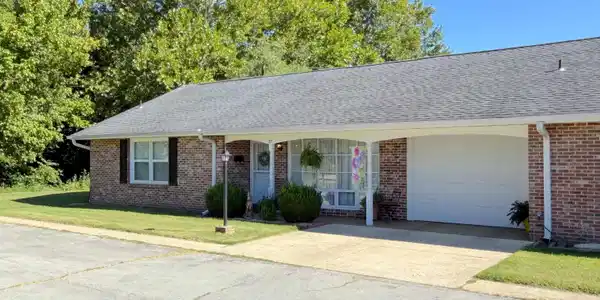 1303 MEADOWBROOK DRIVE