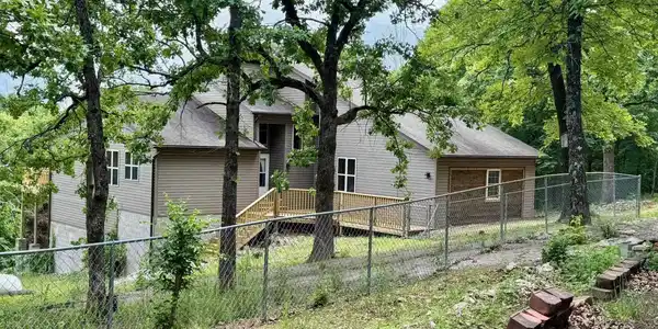 1027 BLUE WING ROAD