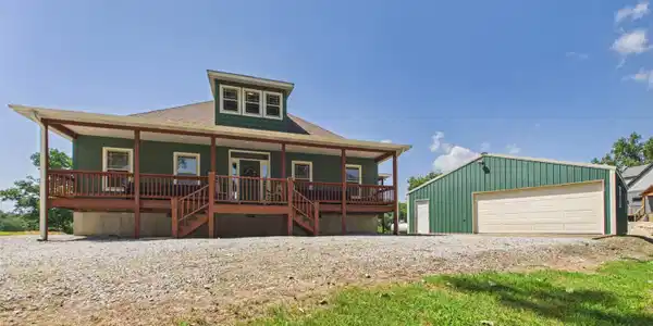 260 SHIPPS LANDING COURT