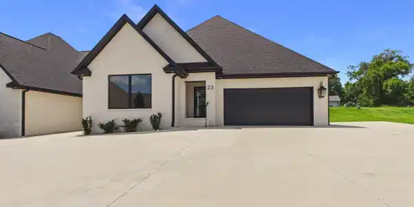 23 DORAL COURT