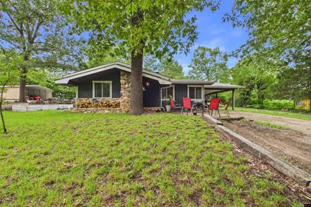 139 PARKVIEW DRIVE
