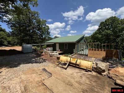 160 VALLEY SPRINGS LANE