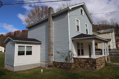 106 Fifth Street