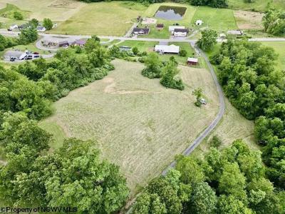 582 Simpson Run