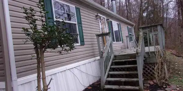 1021 Hendricks Hill