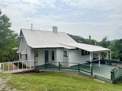 223 Vinegar Hill
