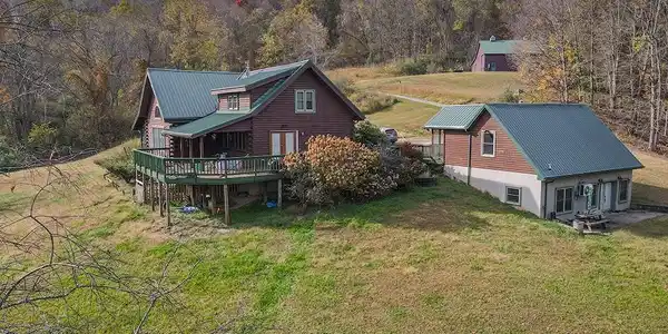 302 Smokey Mountain