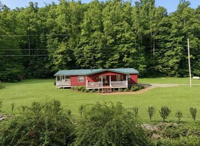 1704 Holly River