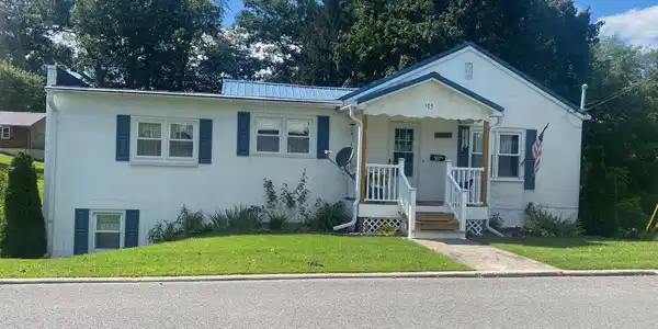 105 Pleasant