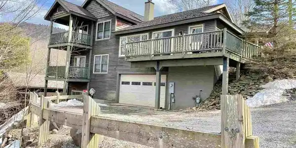 339 Slopeside
