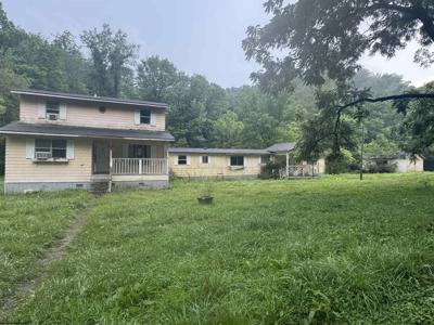 1571 Coburn Fork