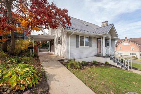 438 Linden Street