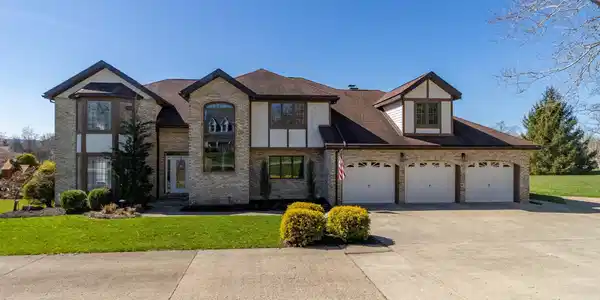 3125 N Greystone