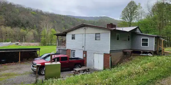 89 Snyder