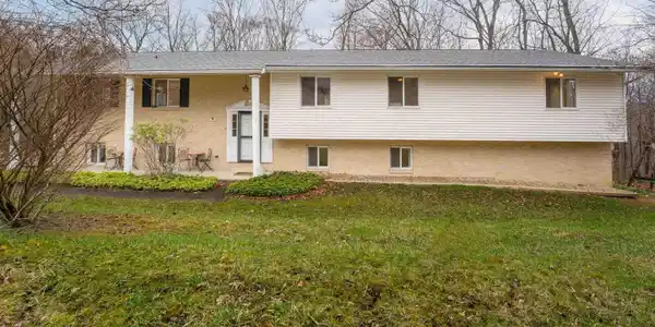237 Poplar