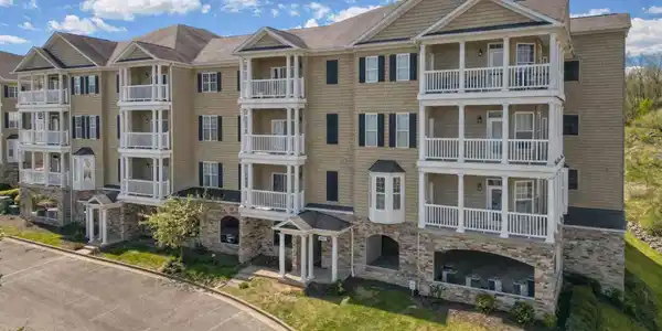 1211 Suncrest