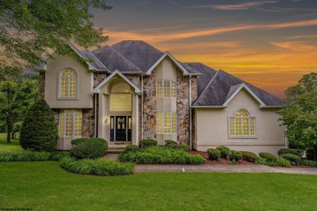 4212 Persimmon Woods