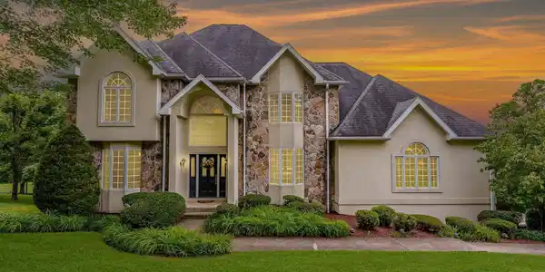 4212 Persimmon Woods