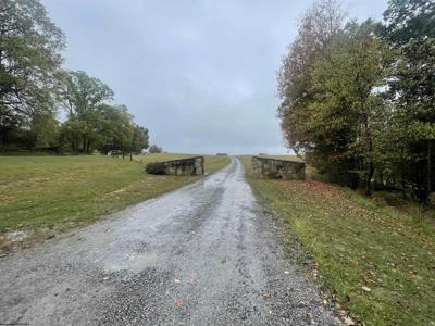000 Briar Ridge