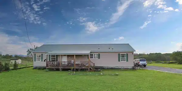 1003 Brandonville