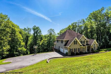 263 Pheasant Ridge