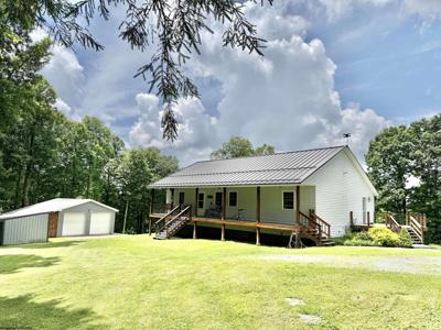 184 Woodstone