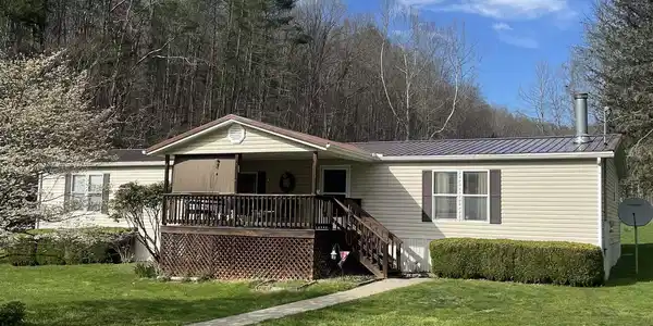 1622 Servia Elmira