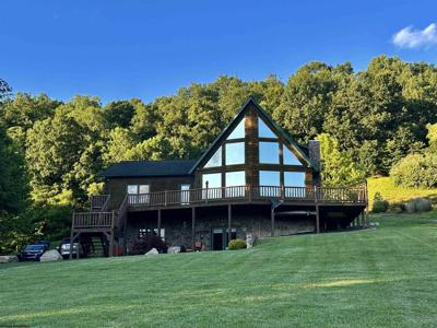 674 Lakeview