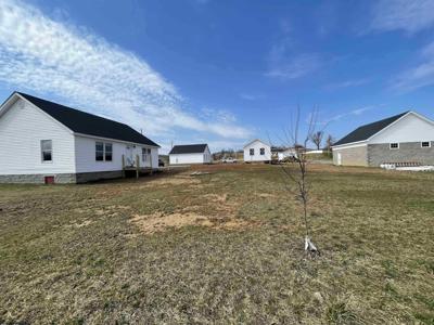 2239 Brushy Fork