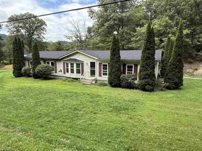 1689 Bell Crouch