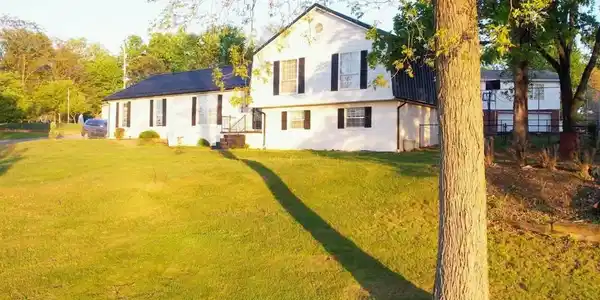 286 Eastgate