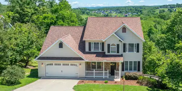 3318 Darrah