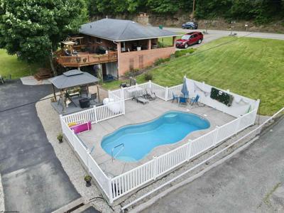 4109 Chapel