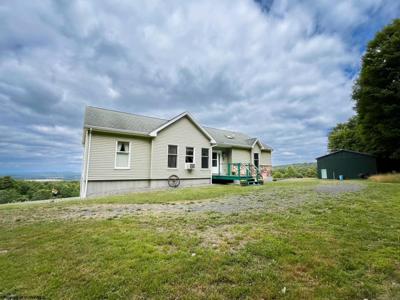 421 Head Road