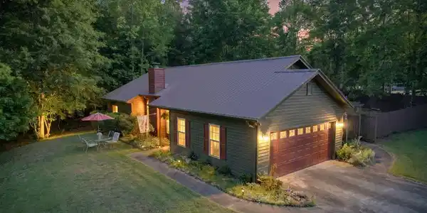 35 Kitchen Way West