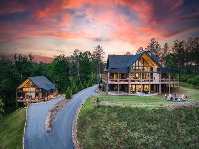 278 Oakwood Lane