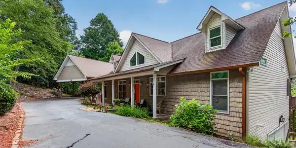 293 Weoka Court