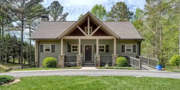 338 Meadow Brooke Drive