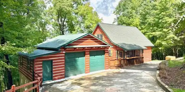 1571 Mangums Trail