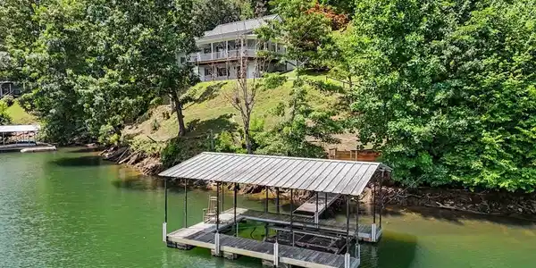 Image 4: Dock with DEEP WATER