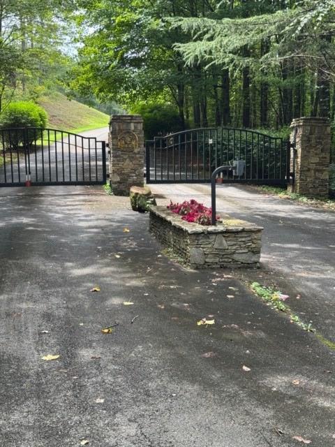 Image 4: Entry Gates