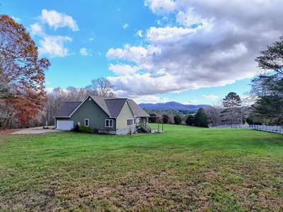 49 Fox Fields