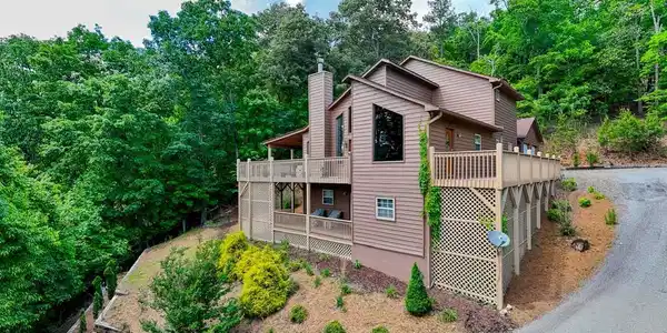 1359 Five Forks Drive
