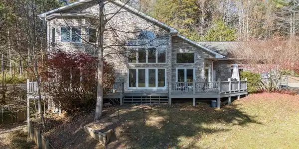 5981 Candy Mountain Rd
