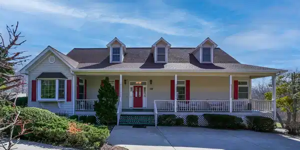 18 Foxfire Court