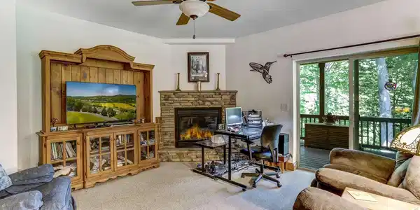 Image 3: Additional View