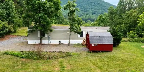 1281 Lawrence Smith Road