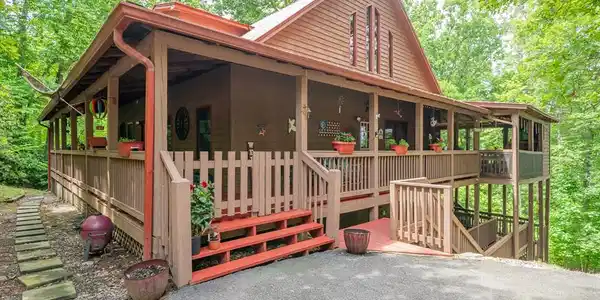 196 Wildwind Lane