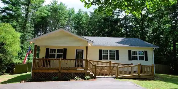 106 Copper Hill Church Ln